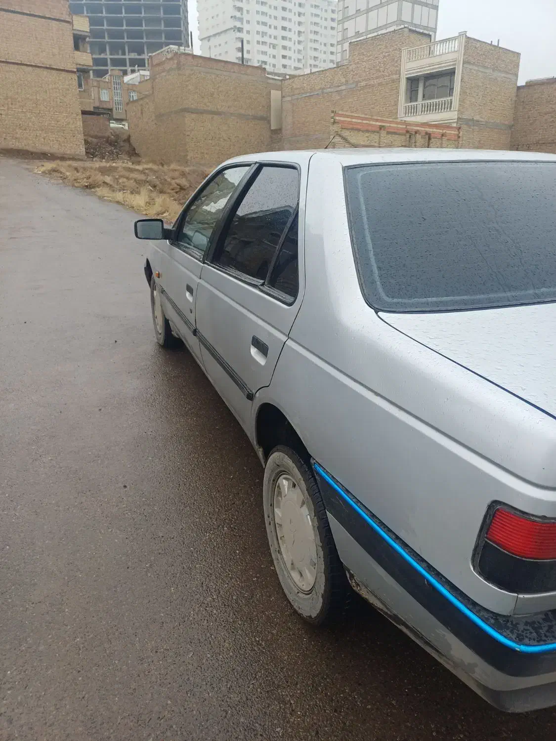 پژو ۴۰۵|خودرو سواری و وانت|مرند, |دیوار