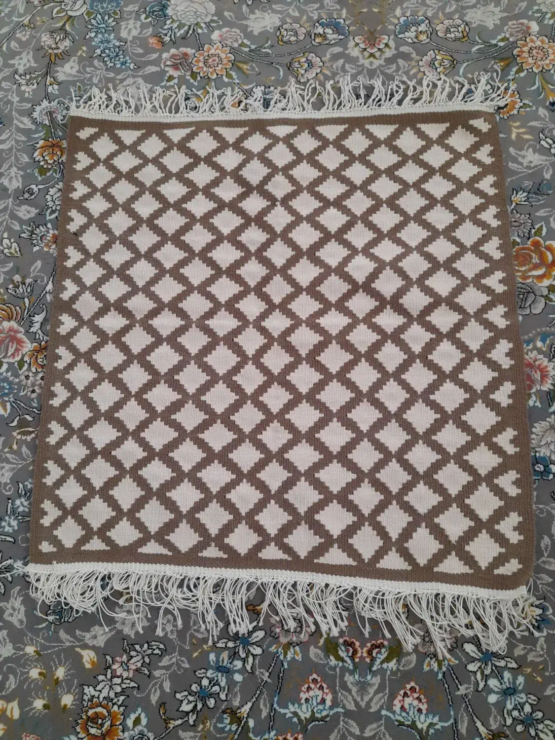 گلیمهای خوش رنگ|گلیم، جاجیم، گبه|سنندج, |دیوار