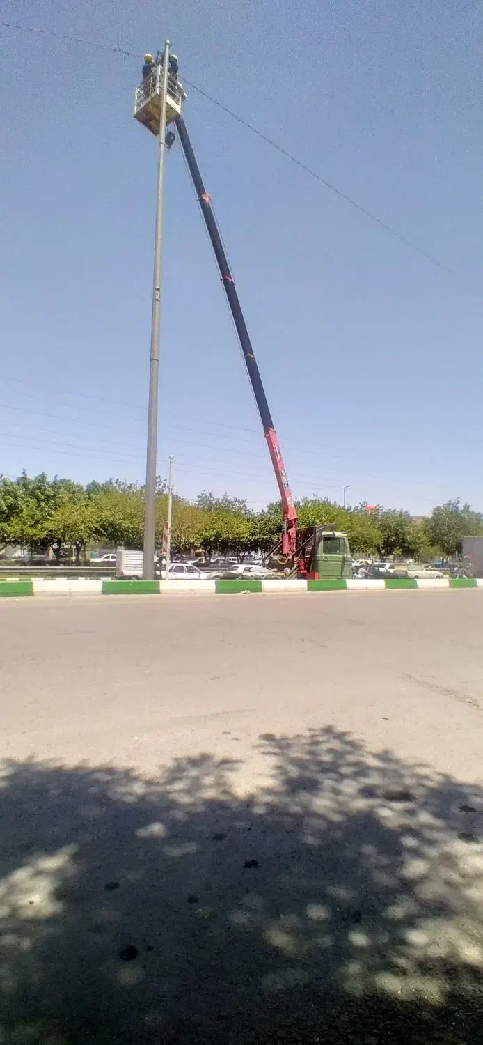 جرثقیل خاور  ۵ کشو همراه باسبد نفر|خدمات حمل و نقل|مشهد, خین عرب|دیوار