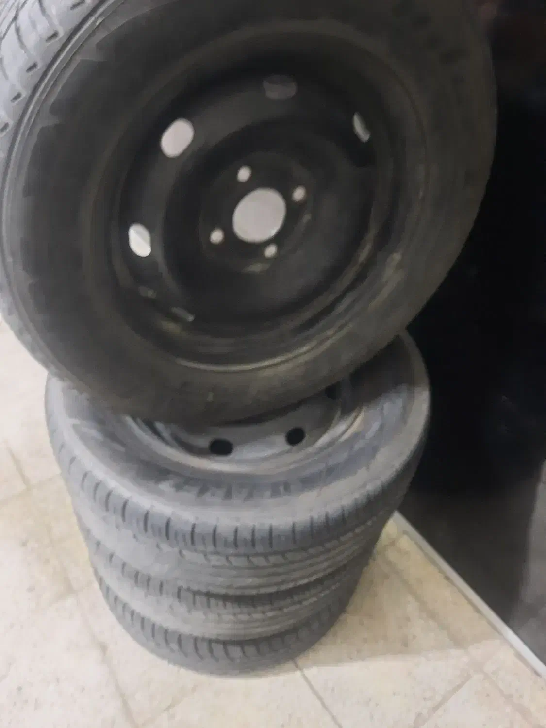 رینگ لاستیک دست دوم درحد۷۰درصد|قطعات یدکی و لوازم جانبی|ملایر, |دیوار