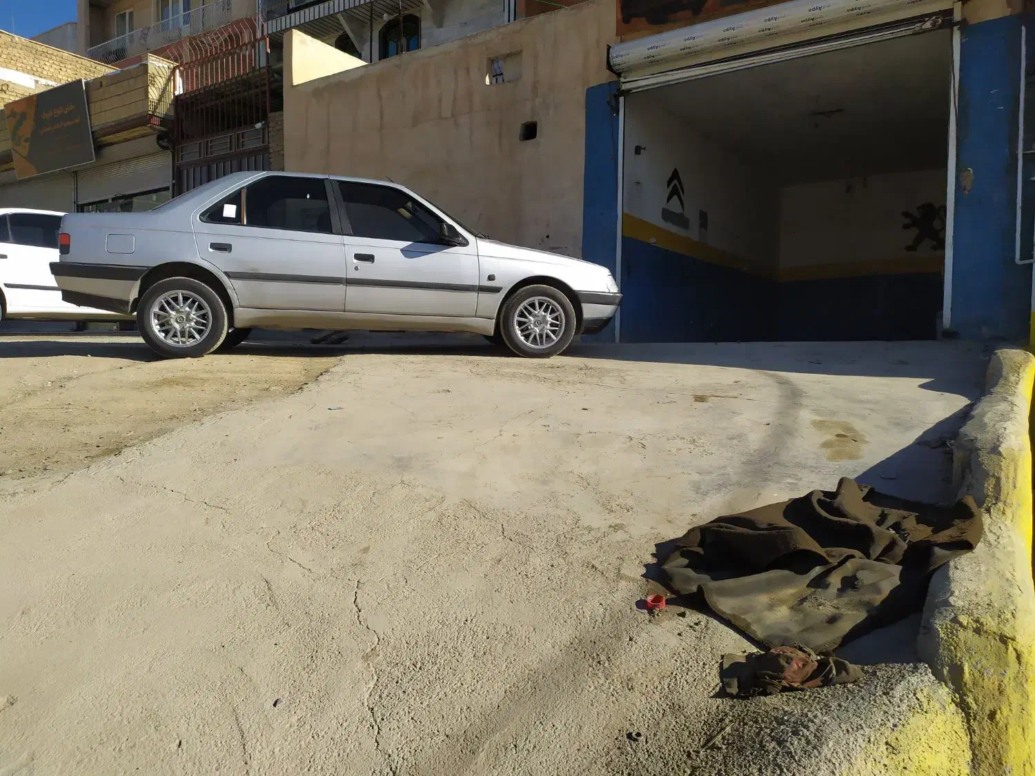 اجاره مغازه اتوبان دکتر حسینی|اجارهٔ مغازه و غرفه|سنندج, |دیوار