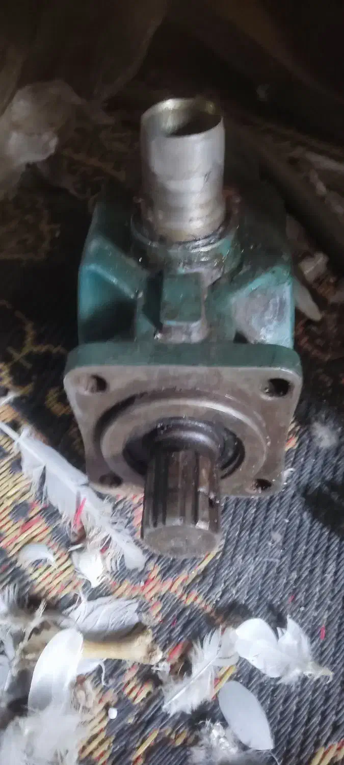 پمپ تراکتور و چرثقیل|قطعات یدکی و لوازم جانبی|زارچ, |دیوار