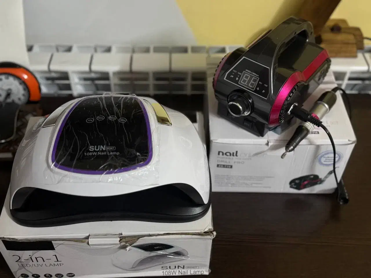 کاشت ناخن|آرایشگاه و سالن‌های زیبایی|نهاوند, |دیوار