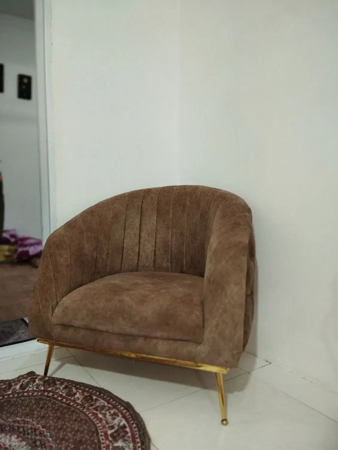 مبل ۸ نفره چیستر|مبلمان خانگی و میز عسلی|سلماس, |دیوار