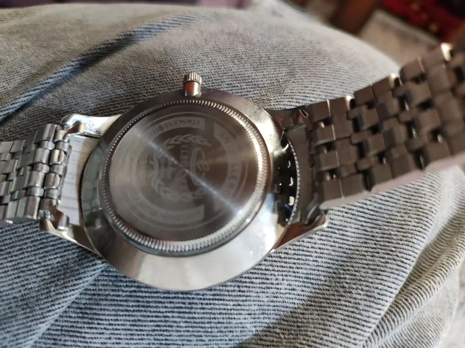 ساعت مچی با گارانتی تا ۱۴۰۵/۴/۲۵|ساعت|تهران, باشگاه نفت|دیوار