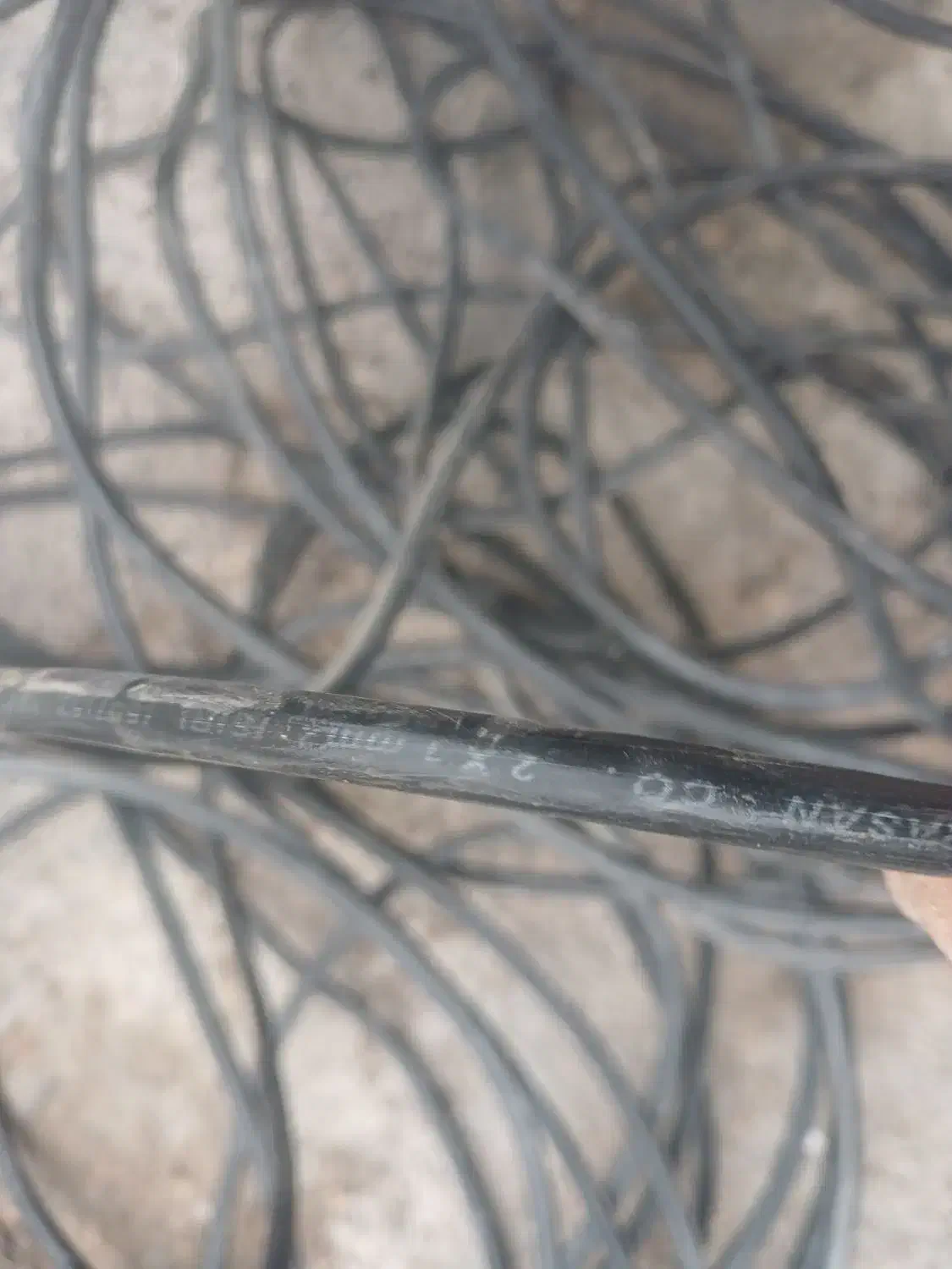 کابل برق|مصالح و تجهیزات ساختمان|قوچان, |دیوار