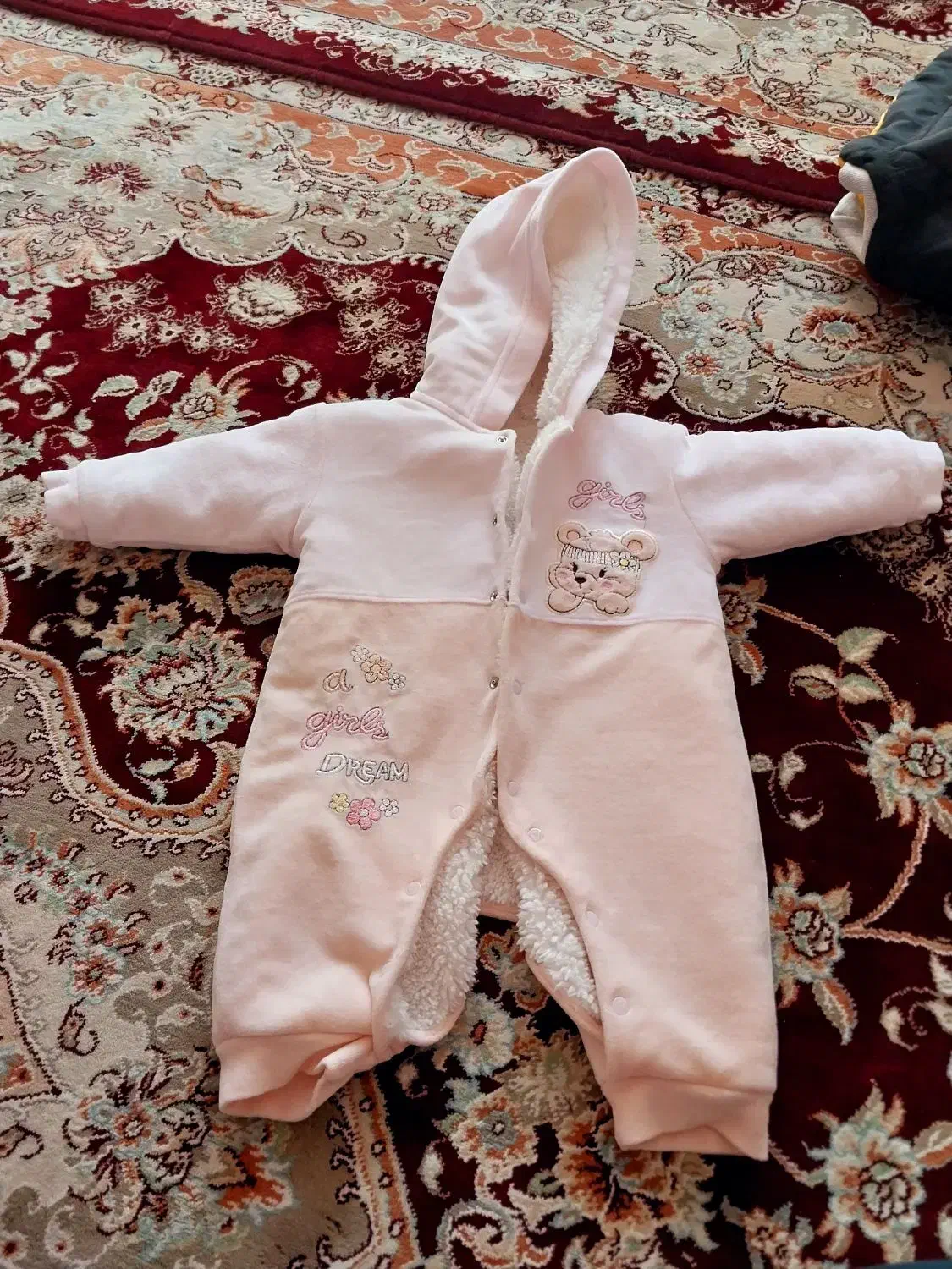 سرهمی نوزادی خزدار|کفش و لباس بچه|پاکدشت, شهرک انقلاب|دیوار