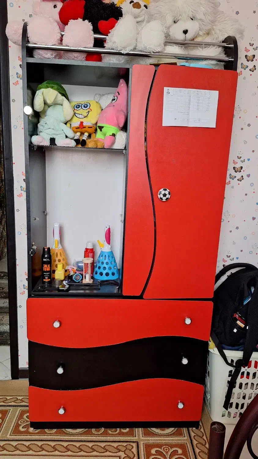 کمد بچه در حد نو|اسباب و اثاث بچه|بیرجند, |دیوار