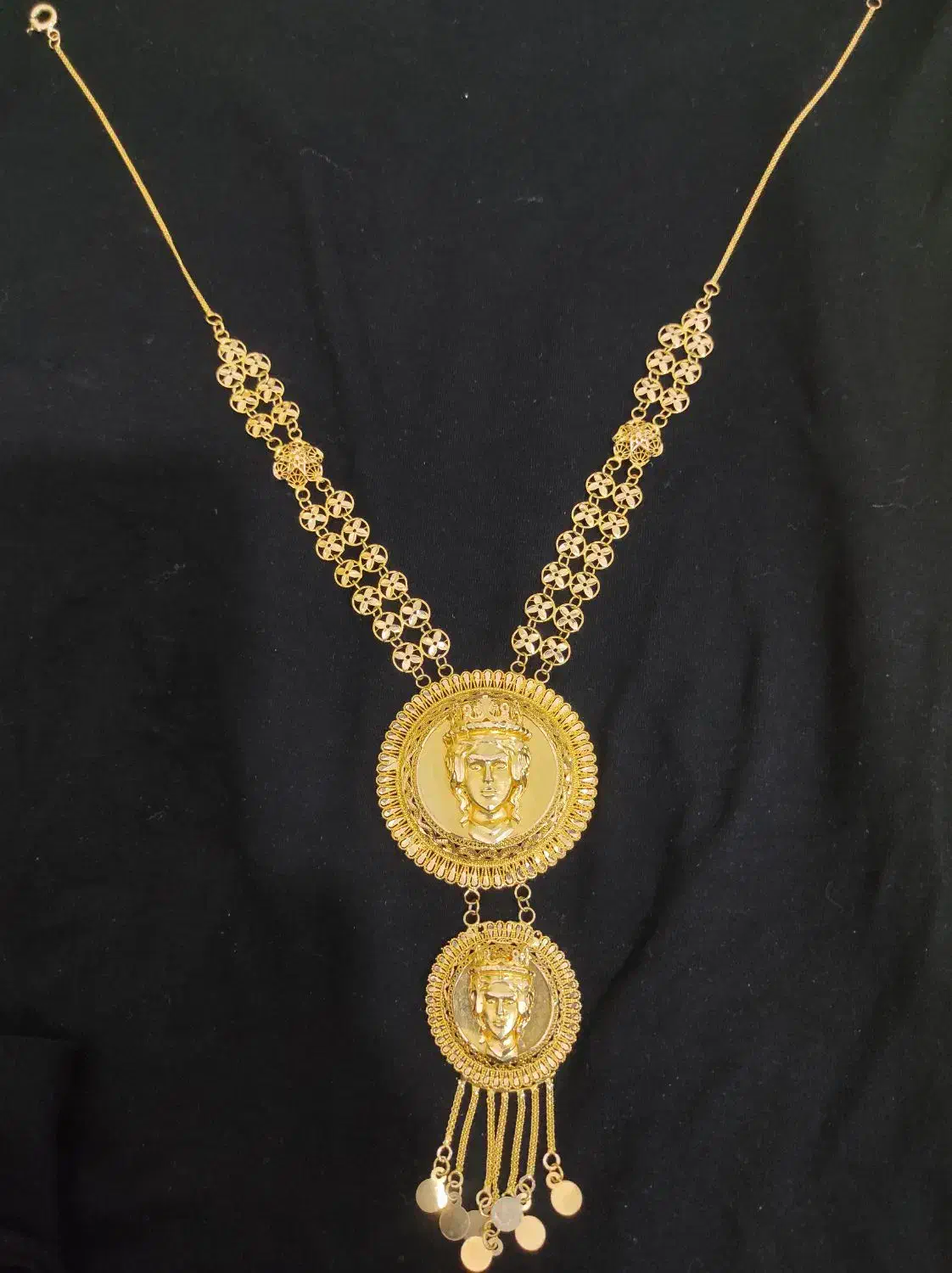 طلا|جواهرات|صدرا-فارس, فاز ۱|دیوار