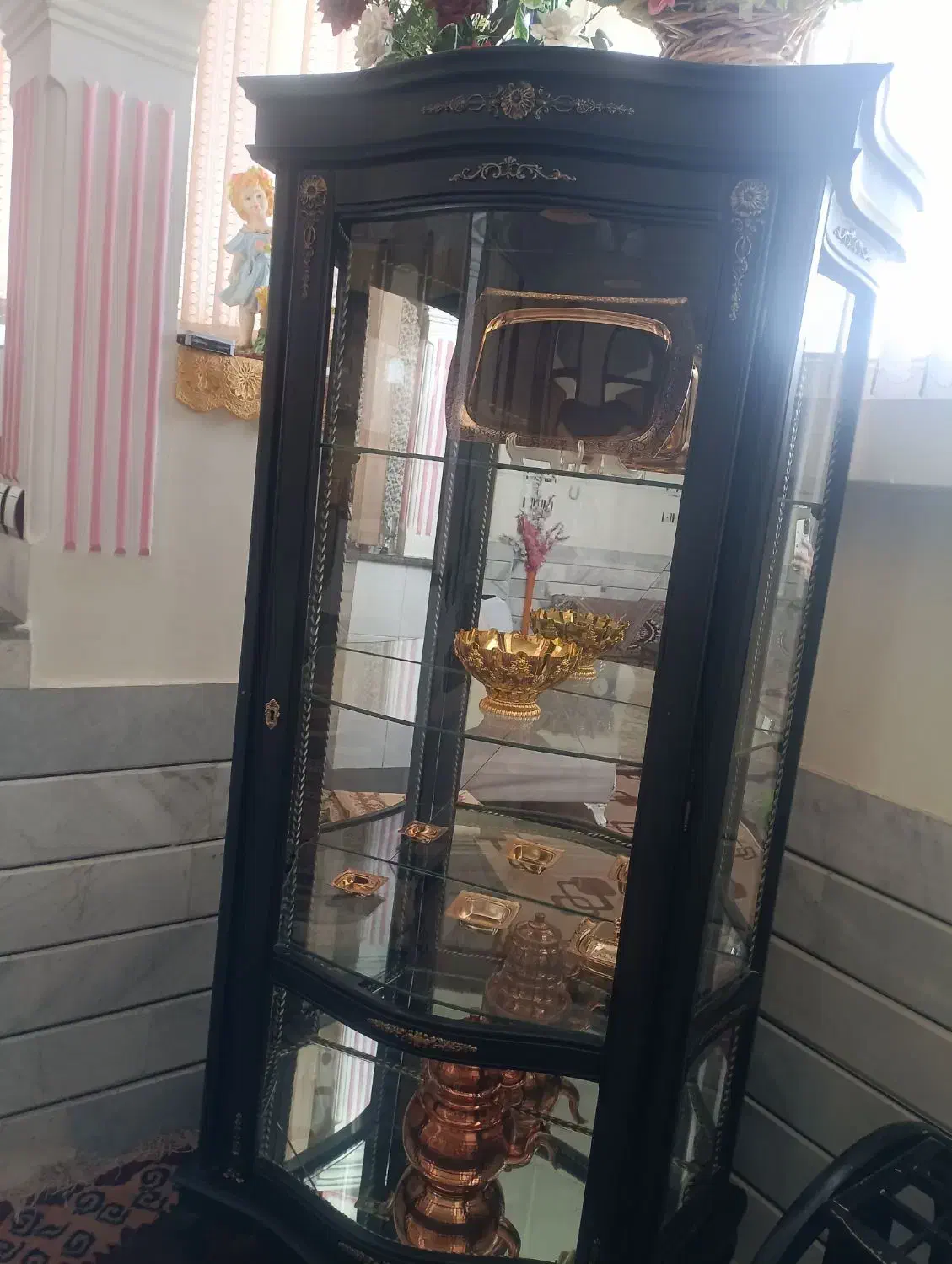 بوفه آینه دار تمیز و شیک|بوفه، ویترین، کنسول|بیرجند, |دیوار