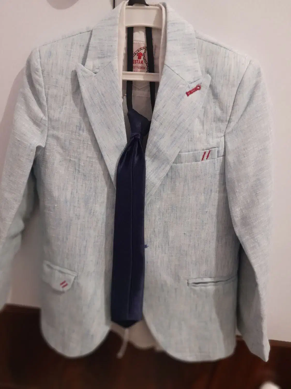 کت و پیراهن|لباس|سمنان, |دیوار