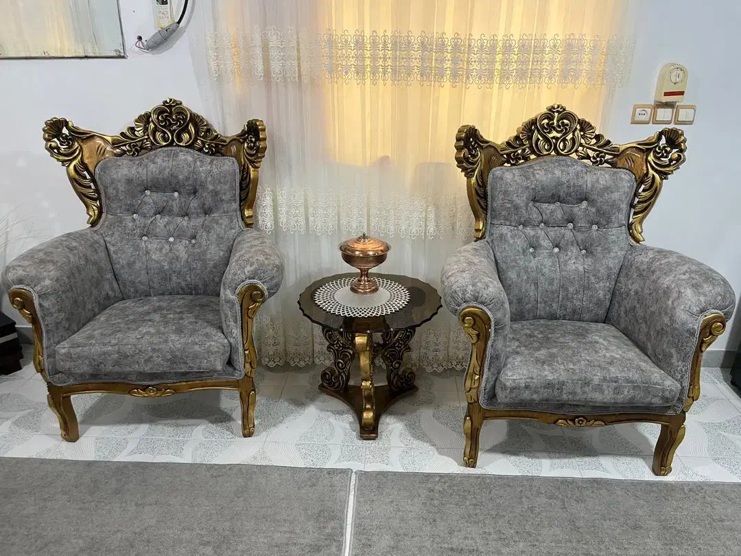 مبل۹ نفره سلطنتی همراه عسلی ۳۰ میلیون|مبلمان خانگی و میز عسلی|کیاشهر, |دیوار