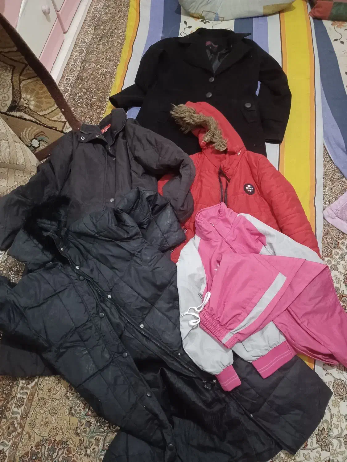 تعدادی کاپشن وپالتو|لباس|ساوه, |دیوار