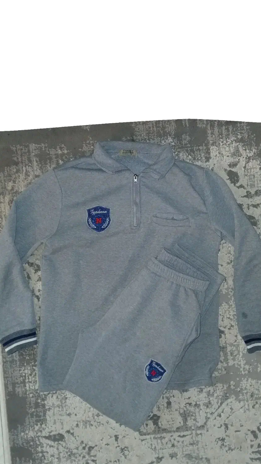 مقداری لباس و کیف|لباس|مشهد, نوید|دیوار