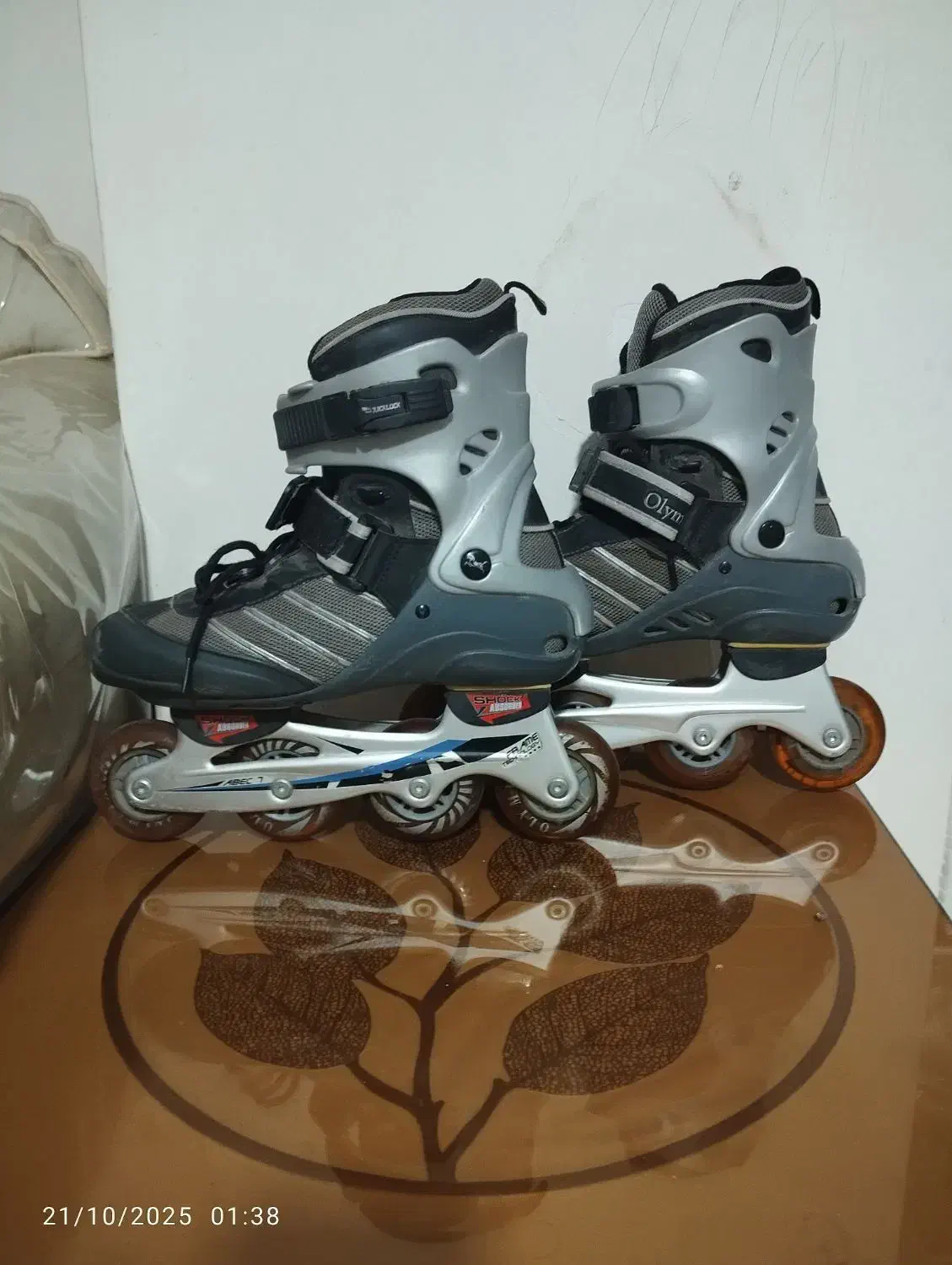 اسکیت سایز ۴۱بسیار تمیز در حد نو|دوچرخه، اسکیت، اسکوتر|ملارد, |دیوار