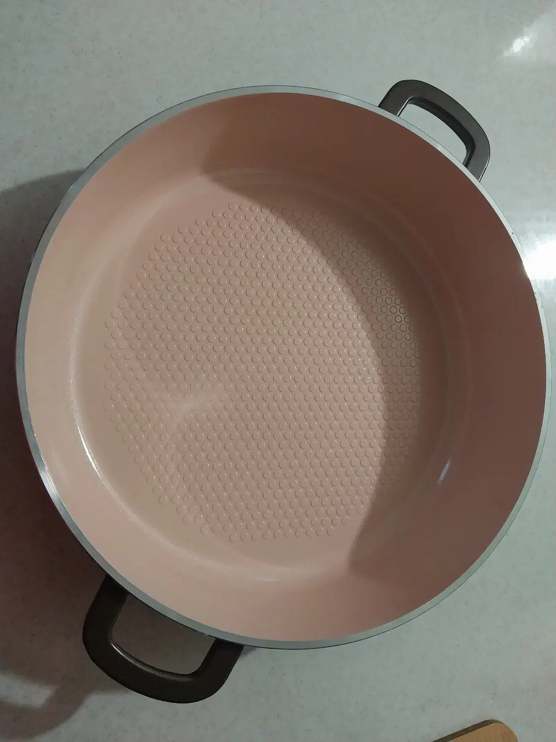 تابه|ظروف پخت‌وپز|شیراز, لاله|دیوار