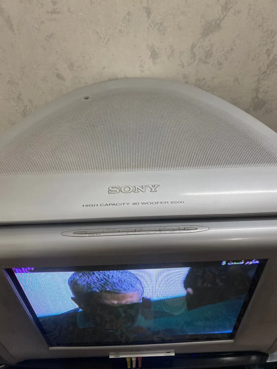 تلویزیون ۱۴ اینچ سونی کاملا سالم|تلویزیون و پروژکتور|مشهد, میعاد (شهرک غرب)|دیوار