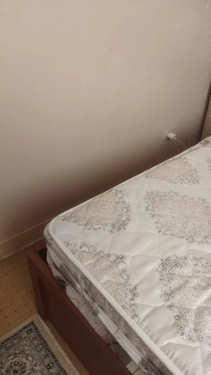 تشک دونفره رویال اصل|تشک تختخواب|اسلامشهر, شهرک واوان|دیوار