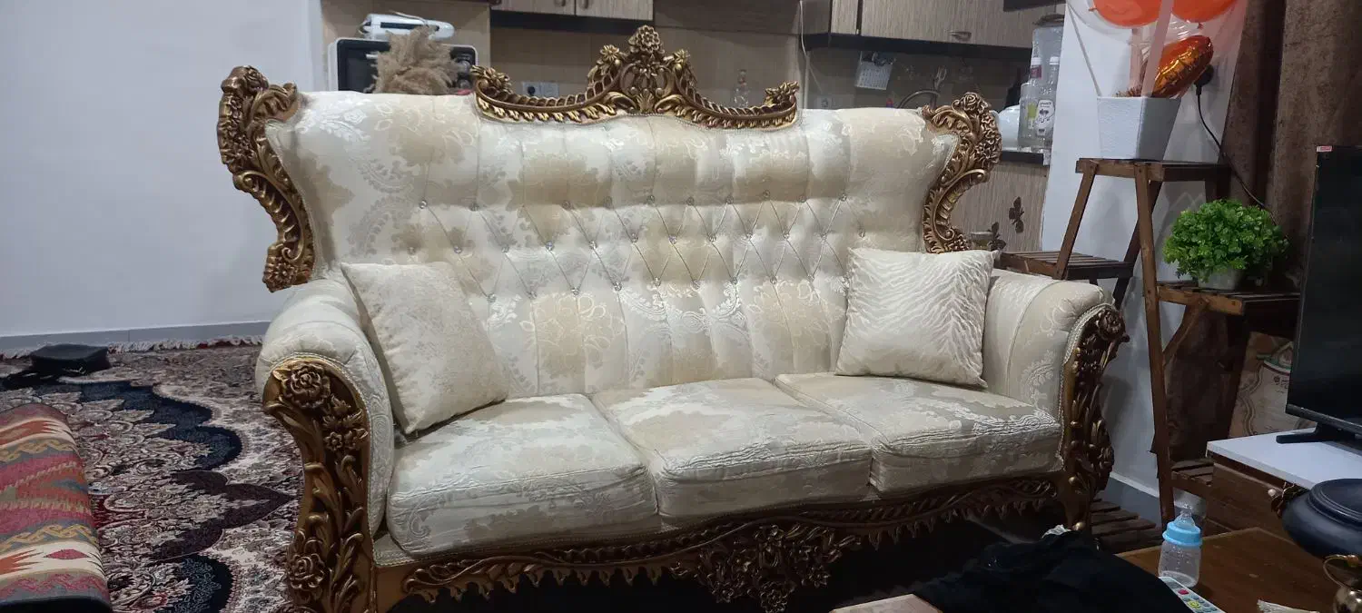 مبل سلطنتی|مبلمان خانگی و میز عسلی|باوی, |دیوار