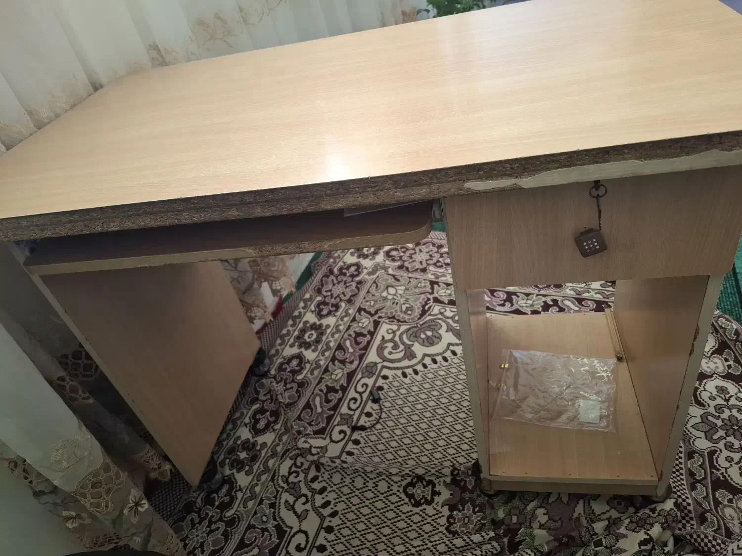 میز و صندلی|میز تحریر و کامپیوتر|میاندوآب, |دیوار