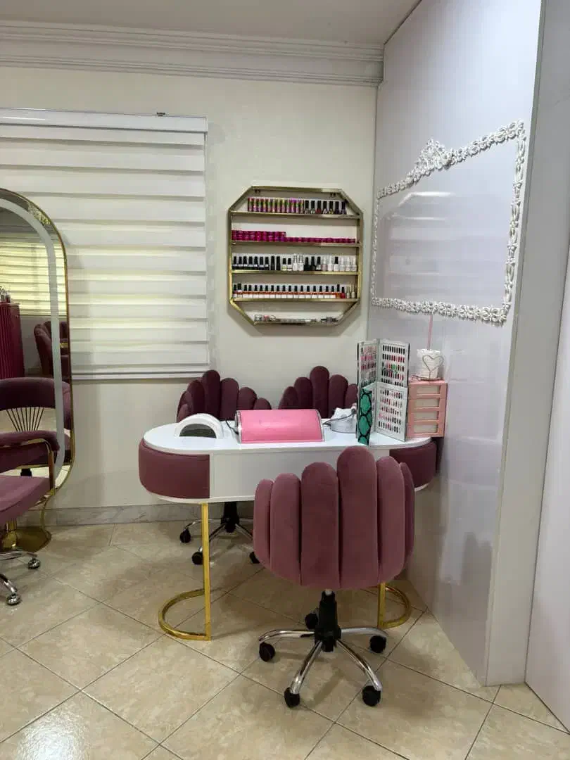 فروش  فوری وسایل به علت جابجایی|آرایشگاه و سالنهای زیبایی|رشت, دیلمان|دیوار