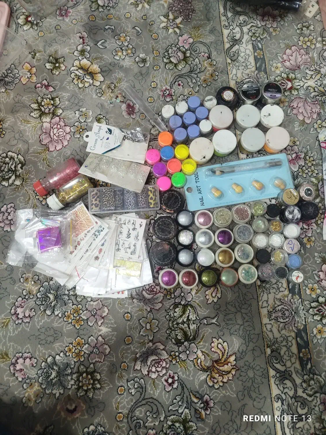 لوازم کاشت ناخن|آرایشگاه و سالن‌های زیبایی|بوکان, |دیوار