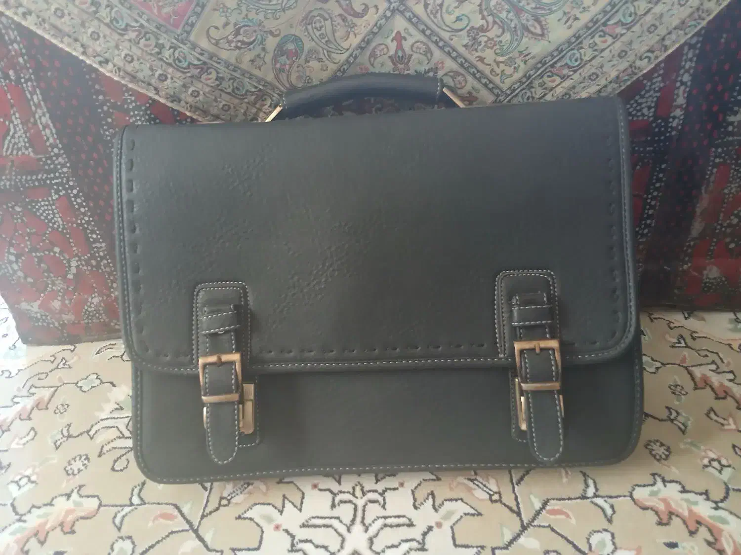 کیف دانشجویی|کیف، کفش، کمربند|نیشابور, خط کاشمر|دیوار