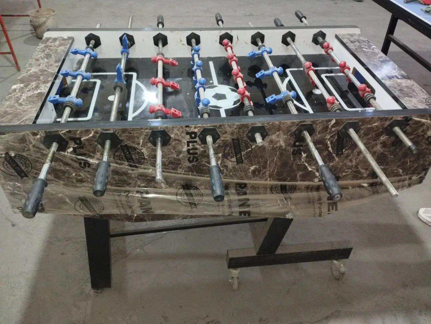 یک عدد فوتبال دستی کف شیشهای|تجهیزات ورزشی|تبریز, |دیوار