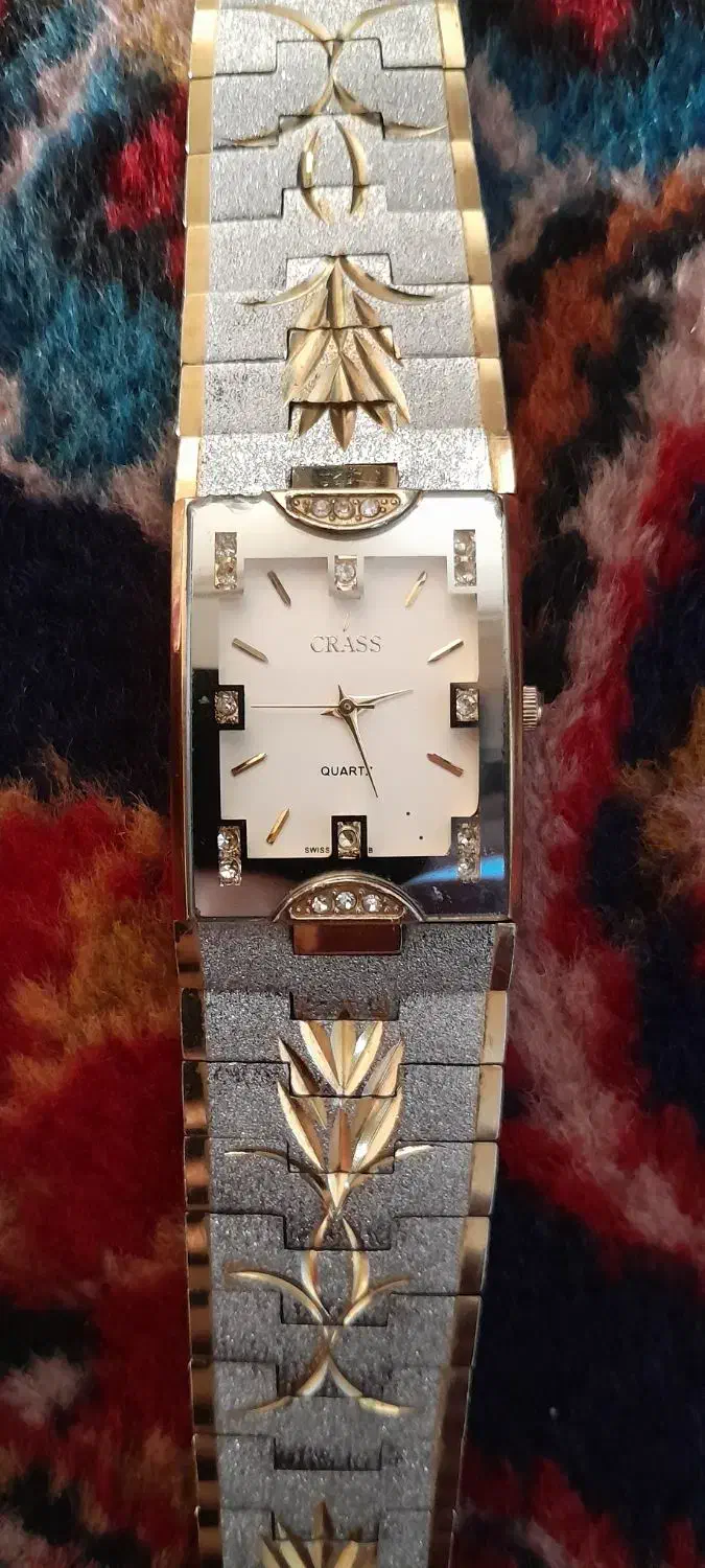 ساعت کراس|ساعت|خمینی‌شهر, |دیوار