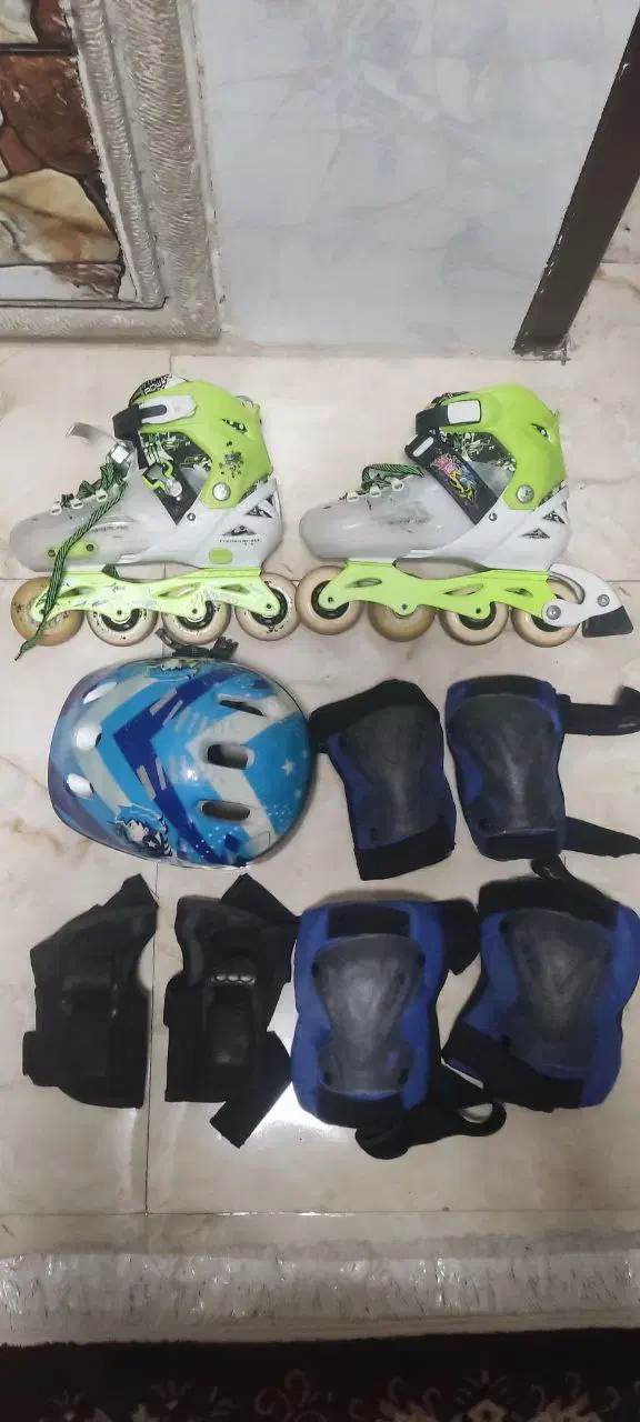 دو جفت اسکیت|دوچرخه، اسکیت، اسکوتر|شیراز, نصرآباد|دیوار