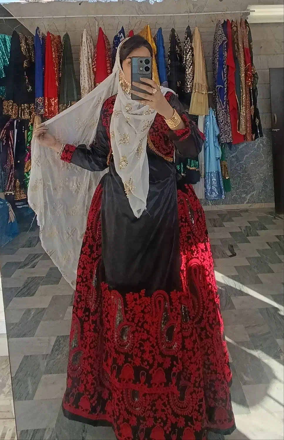 مزون لپک،کرایه لباس های محلی،بختیاری شیرازی کردی|لباس|نجفآباد, یزدانشهر|دیوار