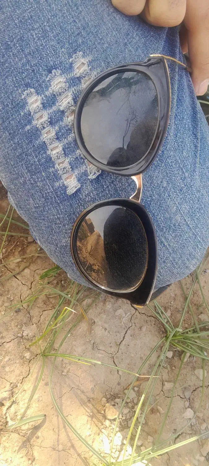 عینک ری بن|زیورآلات و اکسسوری|تربت‌حیدریه, منظر|دیوار