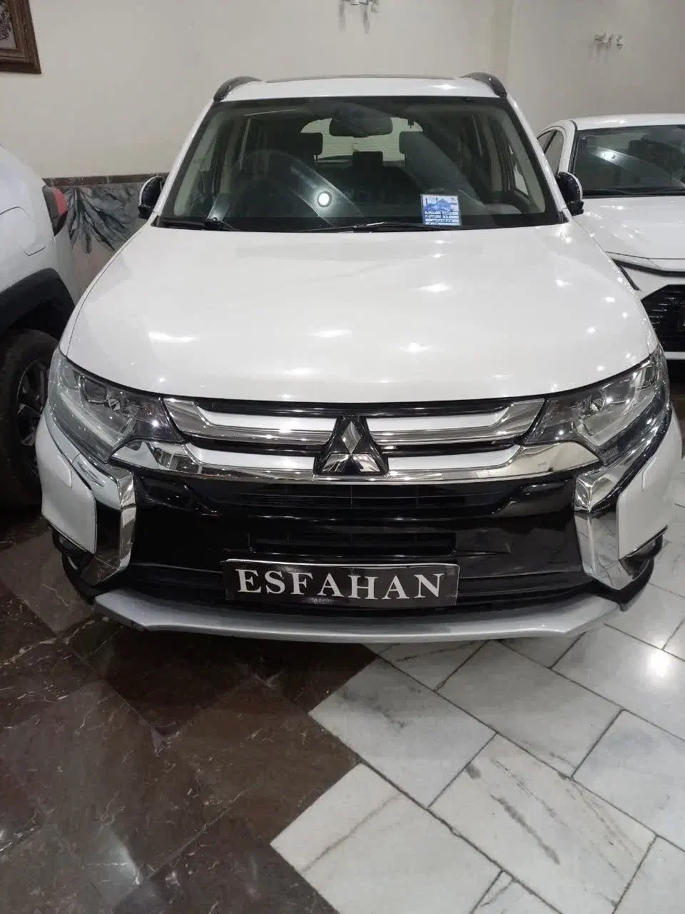 اُتلندرمدل۲۰۱۷ تیپ۳|خودرو سواری و وانت|اصفهان, خلجا|دیوار