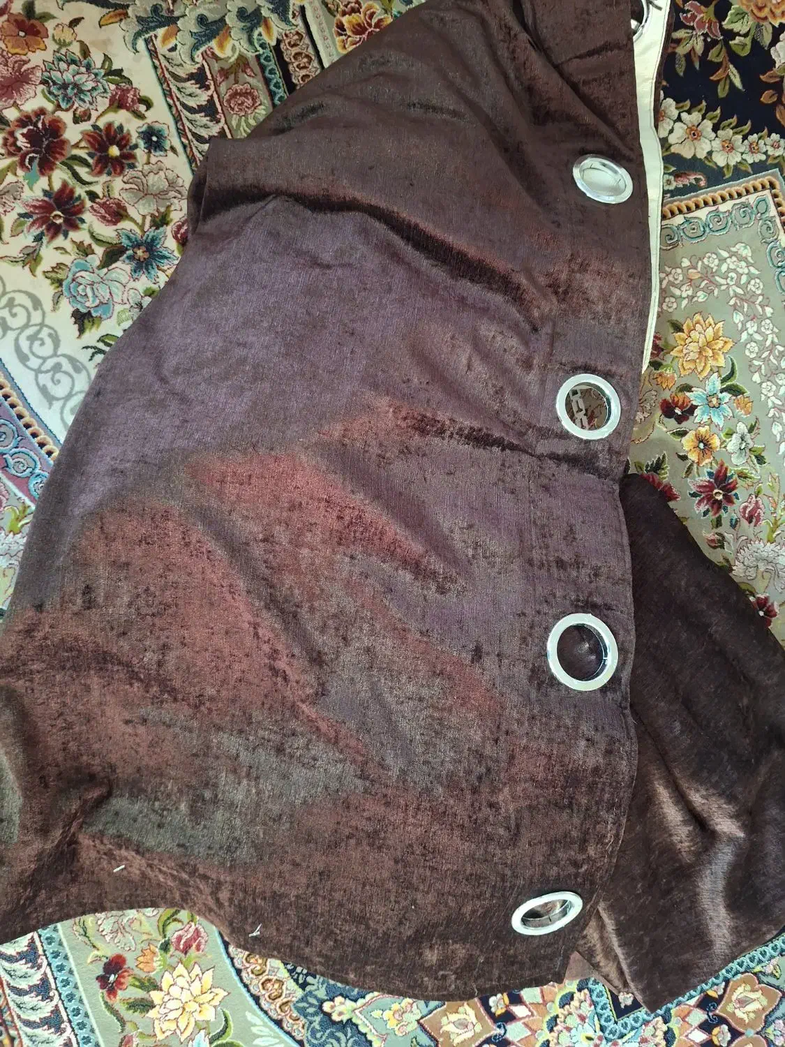 پرده قهوه ای و کرم مخمل|پرده، رانر، رومیزی|تربت جام, نظامی|دیوار