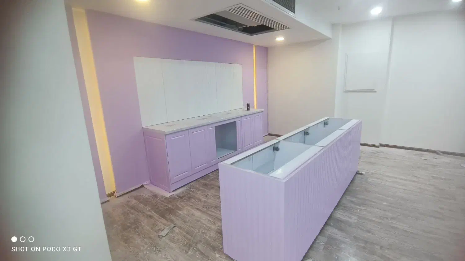 رنگ کاری  پلی استر کاری کابینت درب سازهای چوبی|خدمات پیشه و مهارت|مشهد, امیریه|دیوار