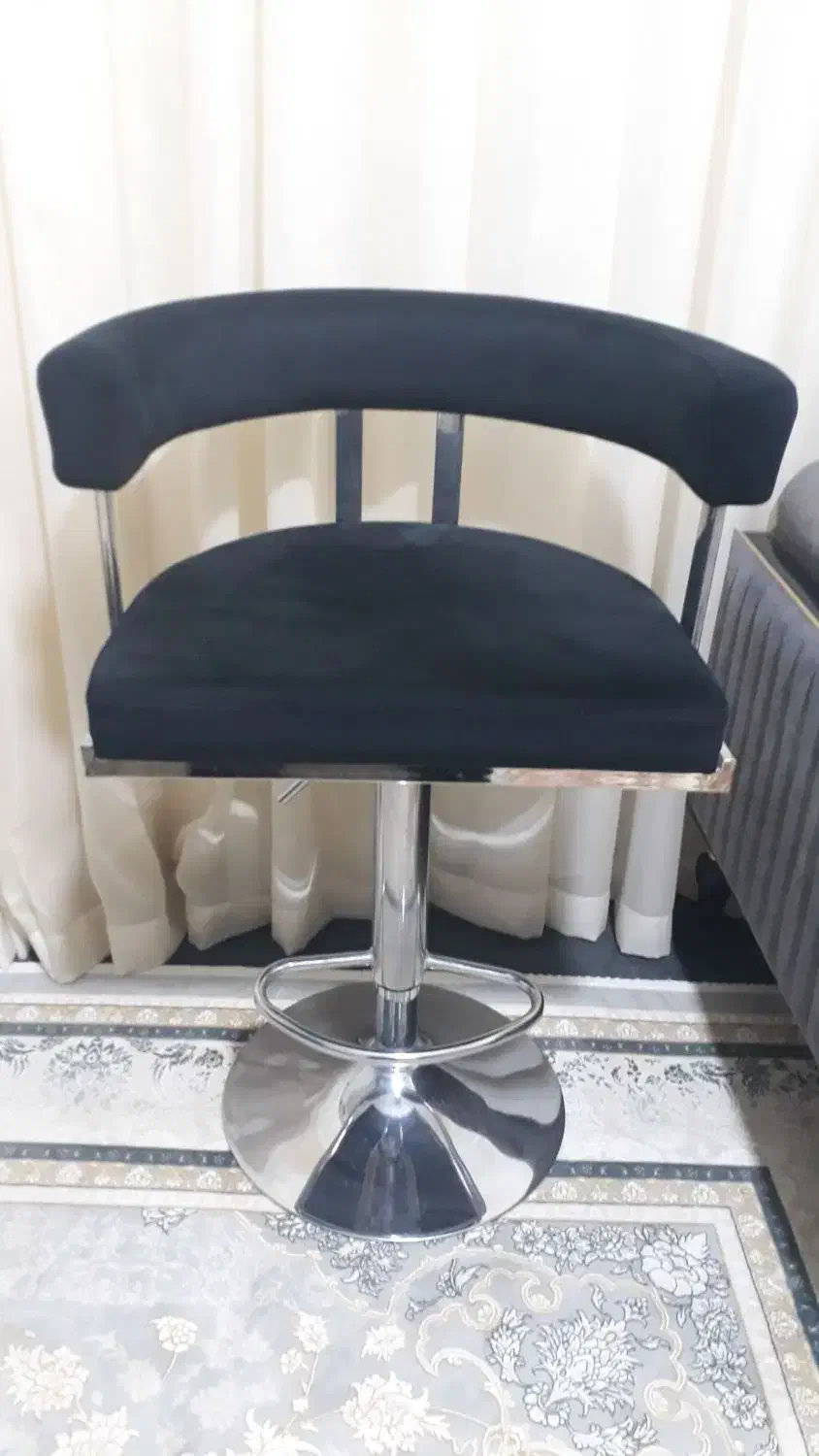 دوعدد صندلی ناخن و سالنی کامل نو|صندلی و نیمکت|مشهد, خاتم الانبیا|دیوار