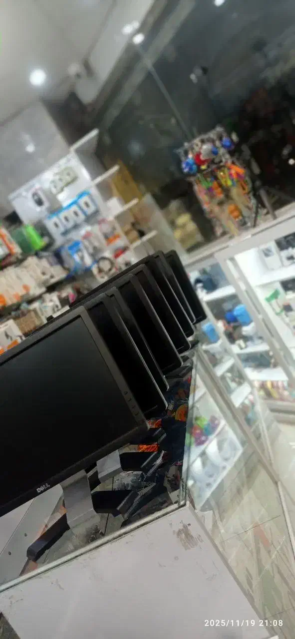 مانیتور ۱۹ اینچ dell|قطعات و لوازم جانبی رایانه|فردیس, شهرک ارم|دیوار
