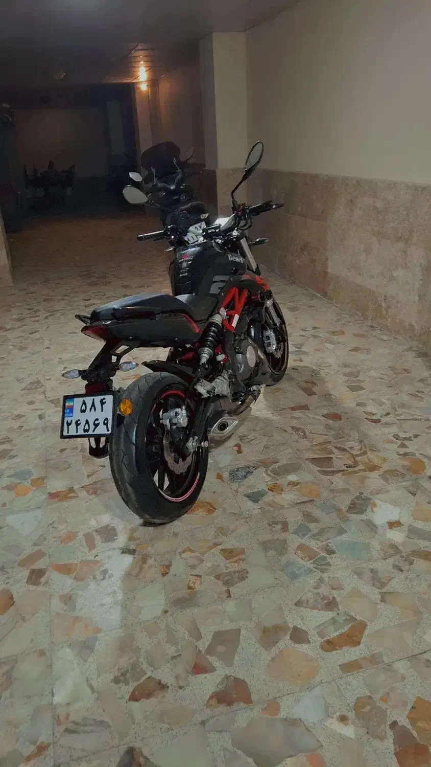 موتور بنلی ۳۰۰جفت سیلند کم کارکرد|موتورسیکلت|آستارا, |دیوار