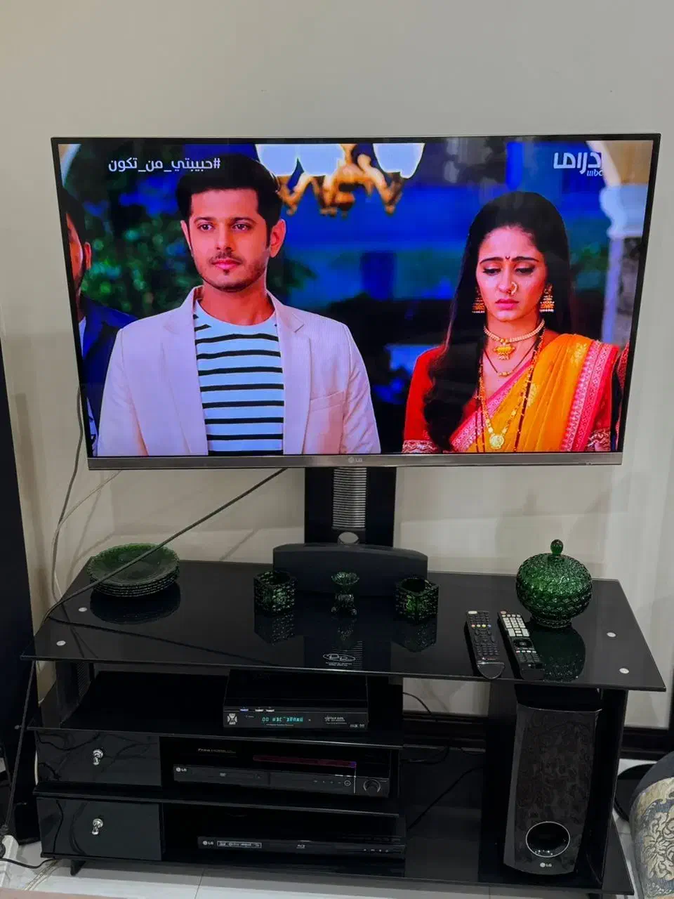 تلوزیون LG کرهای اصل ۴۷ اینچ سینما خانوادگی و DVD|تلویزیون و پروژکتور|اهواز, کوروش|دیوار