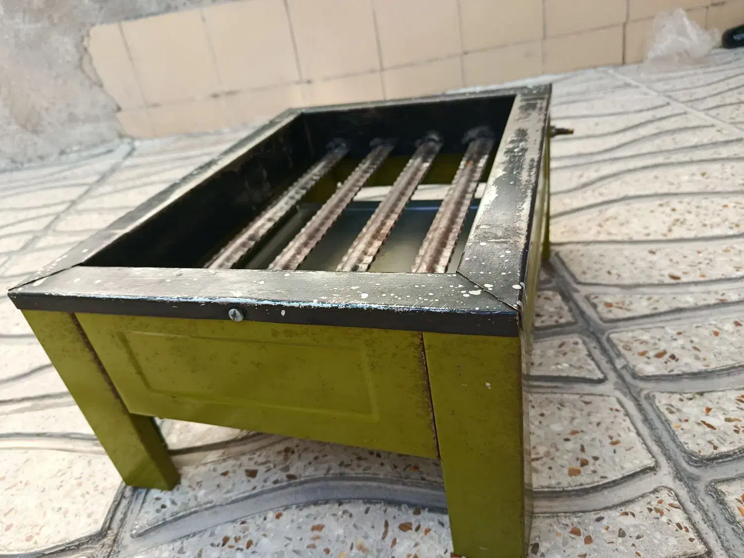 کباب پز در حد نو با قیمتی مناسب|اجاق گاز و لوازم برقی پخت‌وپز|سیروان, |دیوار