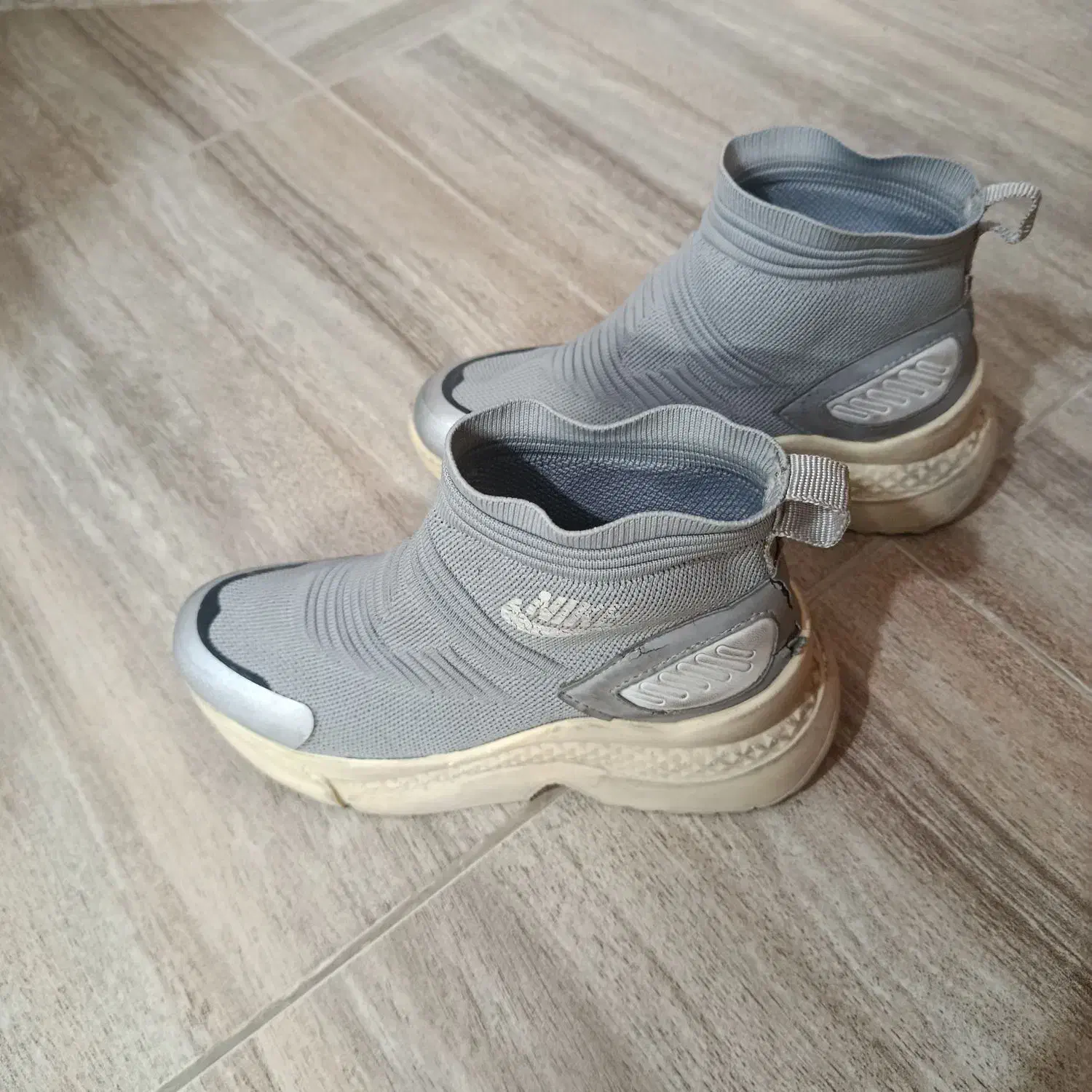 بوت سالم سایز ۳۷-۳۸|کیف، کفش، کمربند|فولادشهر, B8|دیوار