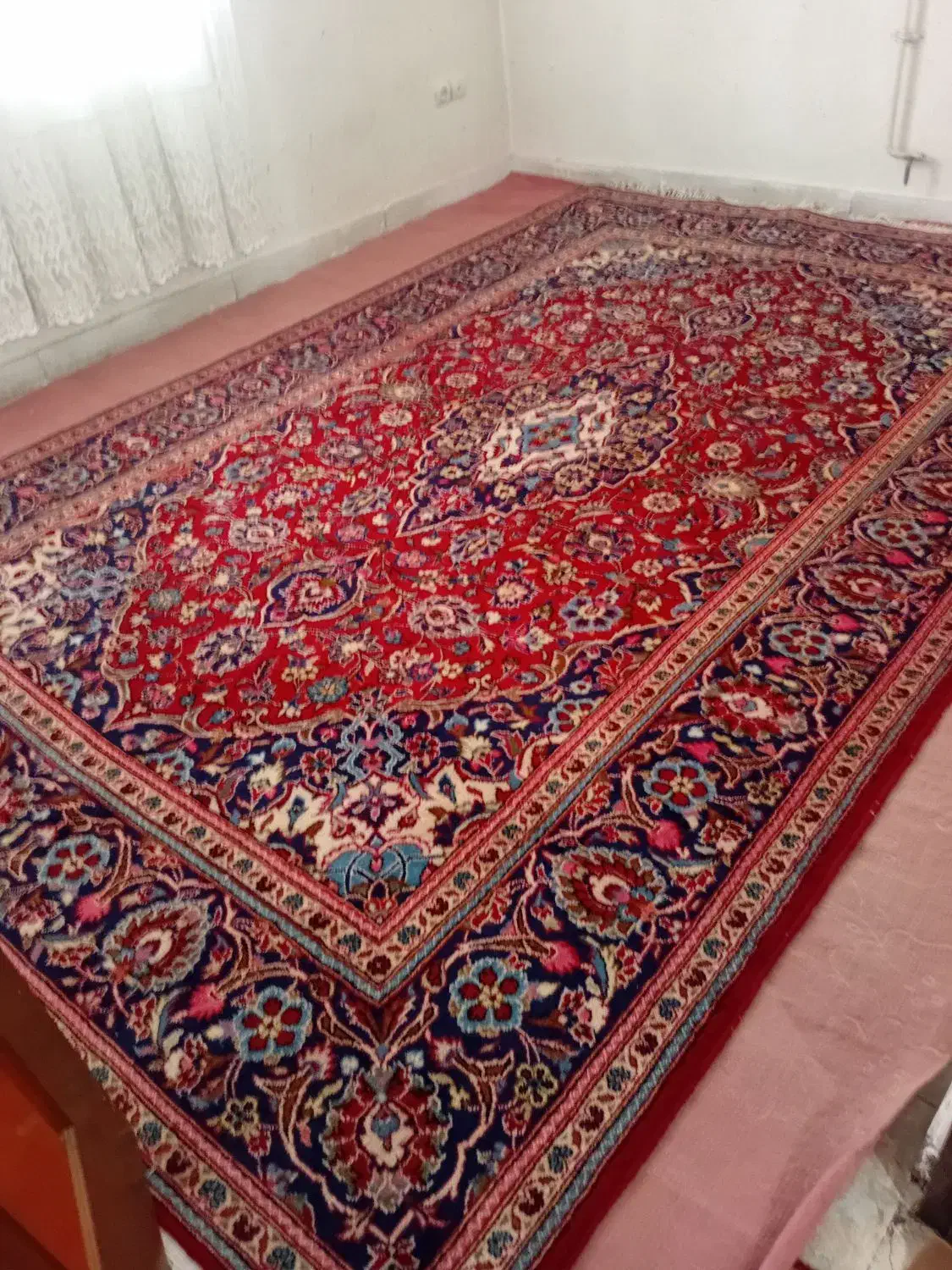 فرش دست باف. بسیار تمیز|فرش|اردبیل, |دیوار