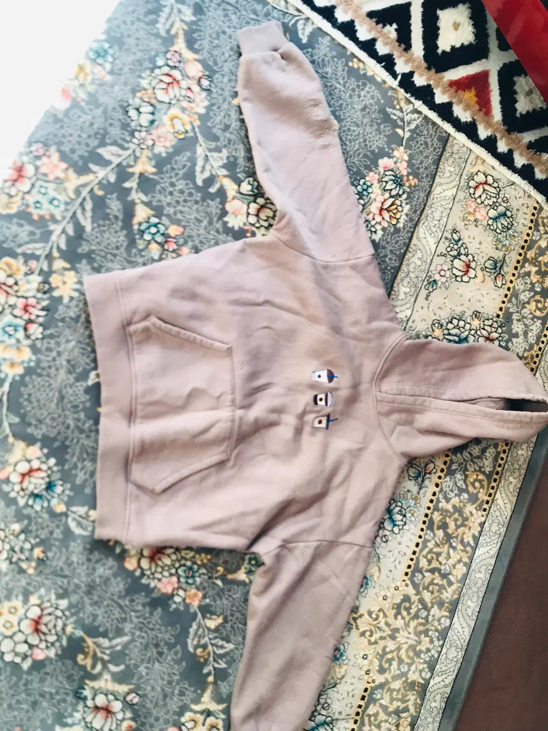 هودی|لباس|قیدار, |دیوار