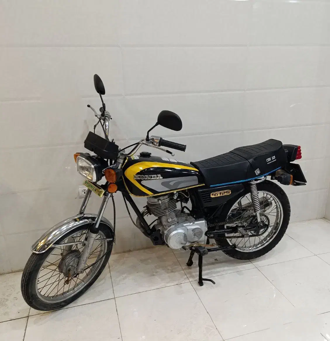 موتورسیکلتهندا۱۲۵ مدارک کامل|موتورسیکلت|خمینیشهر, |دیوار