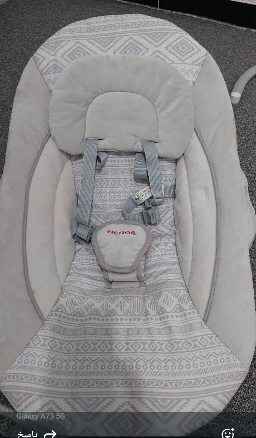 1تخت کودک ورونا و 1 گهواره برقی خارجی|تخت و صندلی بچه|سنندج, |دیوار