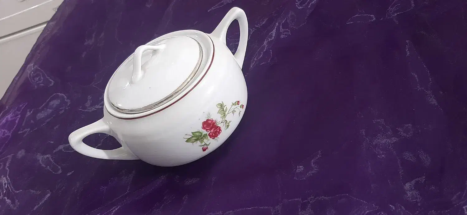 چینی گل سرخی|ظروف سرو و پذیرایی|تهران, جی|دیوار