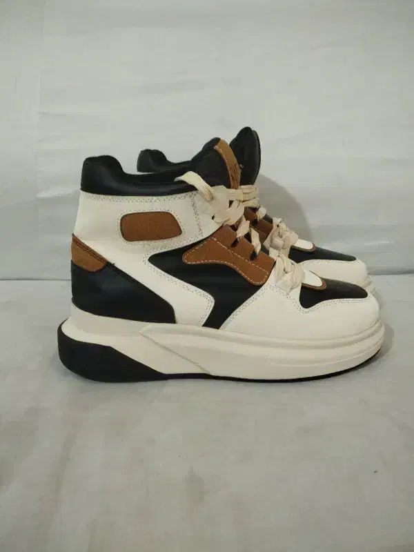 نیم بوت مارک SAVAS plus|کیف، کفش، کمربند|خرمآباد, |دیوار