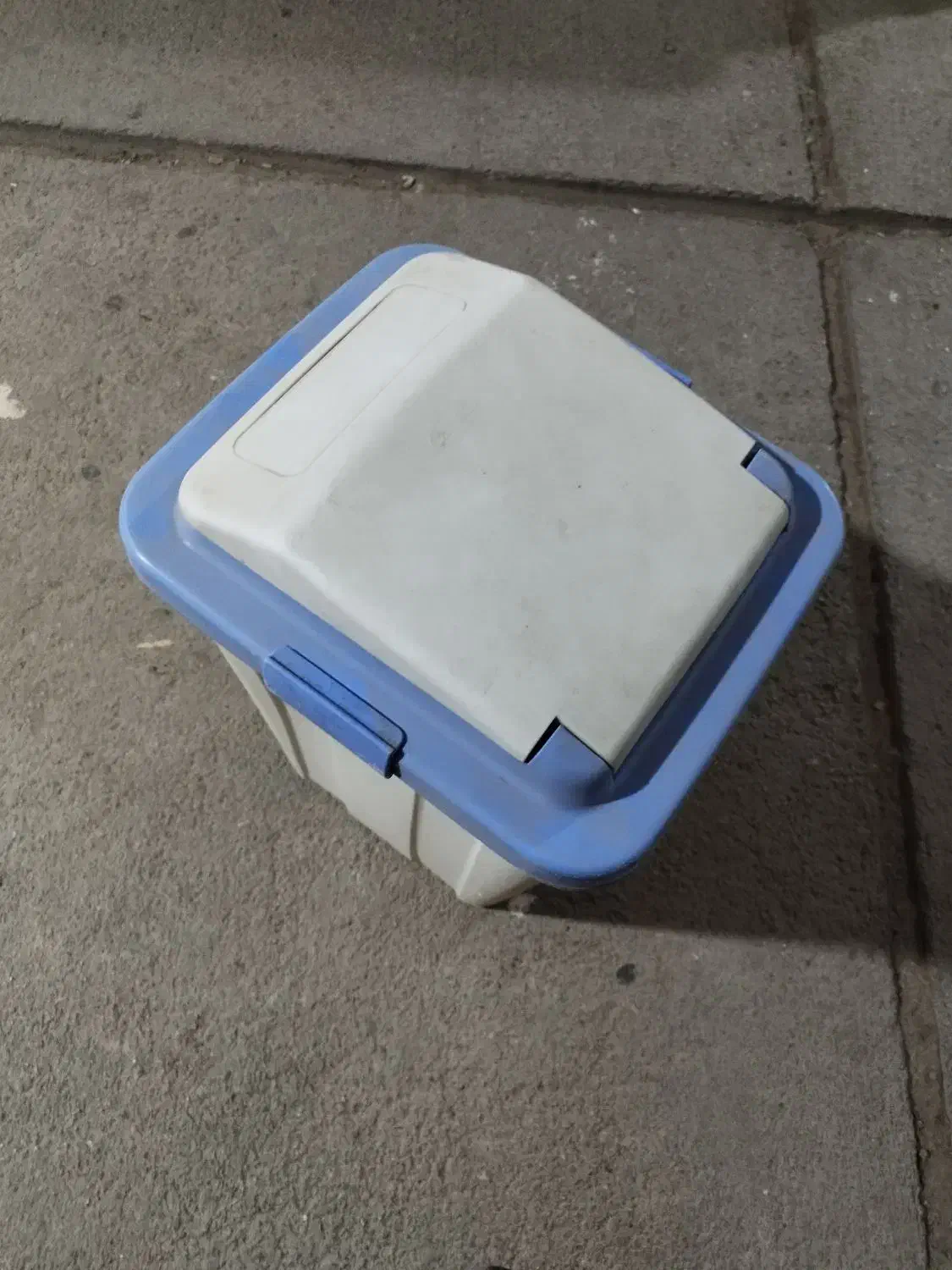 سطل زباله مواد اولیه محکم و با دوام|لوازم نظافت|ایلام, |دیوار