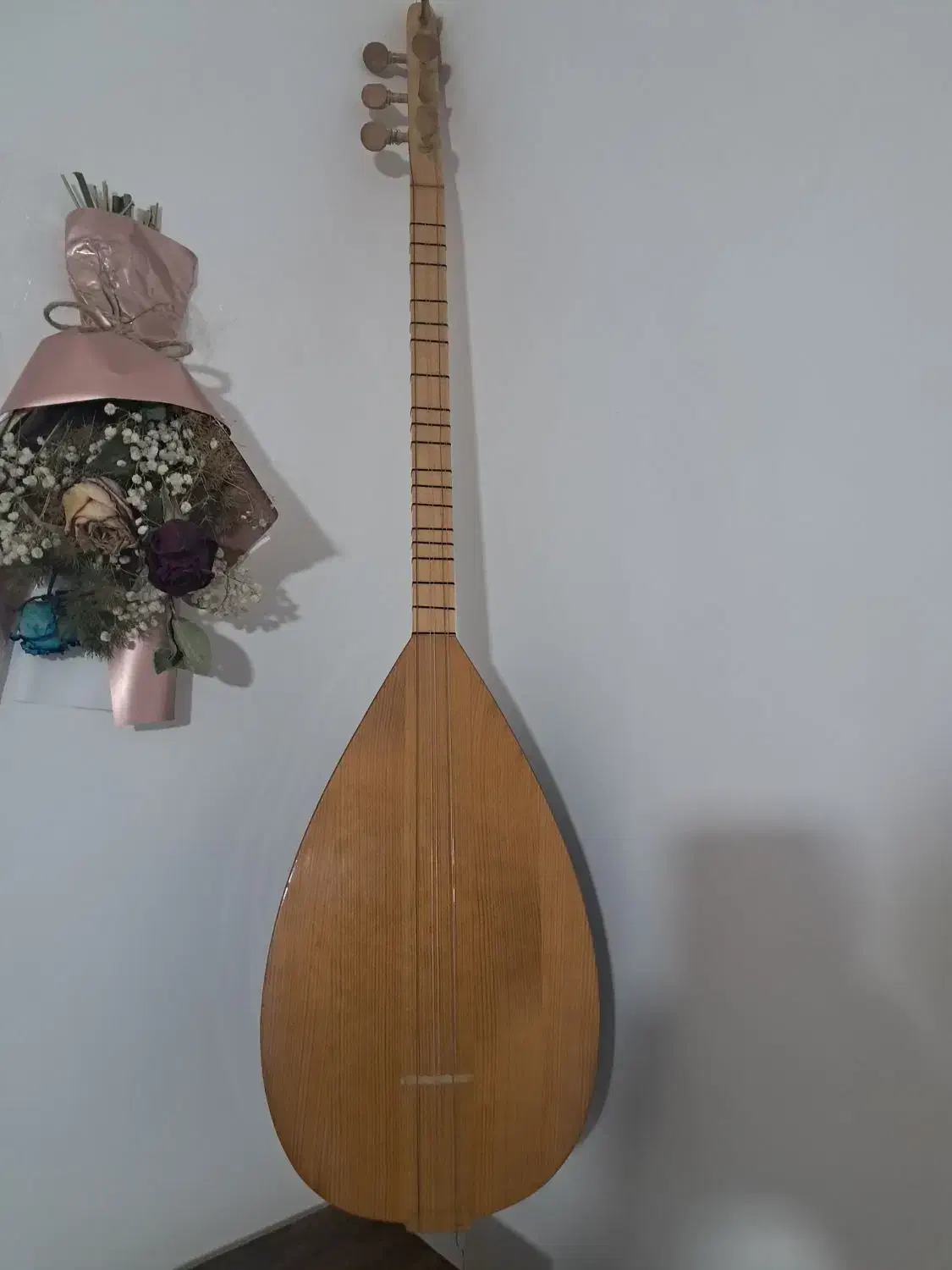 باسلام دسته کوتاه|گیتار، بیس، امپلیفایر|اردبیل, |دیوار