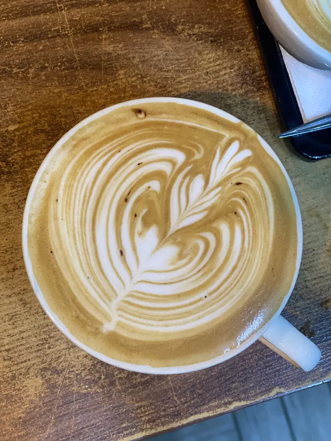 باریستا وکمک باریستا وکاراموز|استخدام خدمات فروشگاه و رستوران|قم, بکایی|دیوار